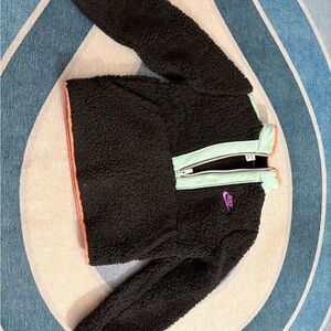 Nike Kids Black and Mint Fleece Qtr Zip